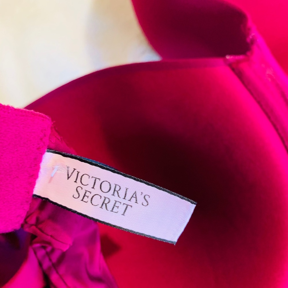 Victoria’s Secret T-shirt Bra - Picture 3 of 4